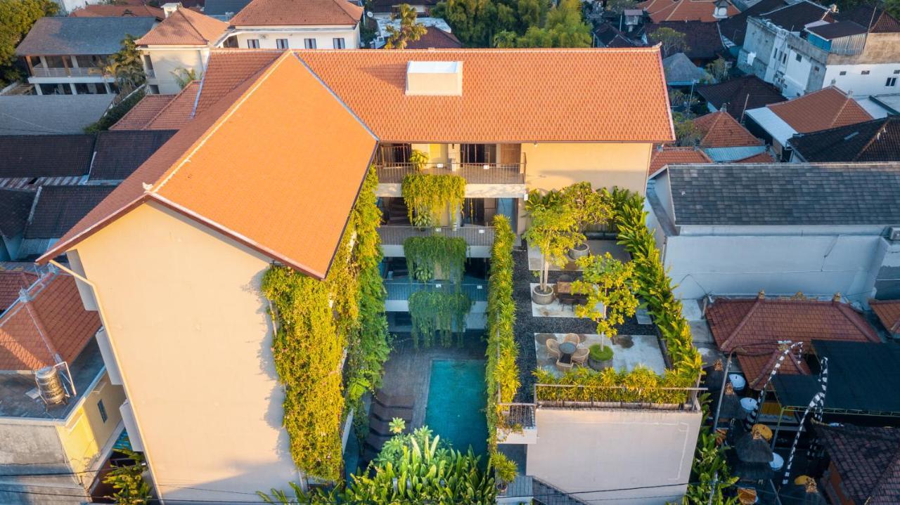 Tanaga Coliving Hotel Seminyak  Exterior photo